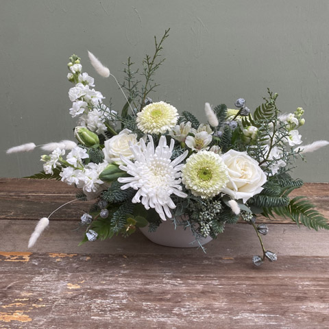 (image for) Bridlemile Holiday Flower Bouquet