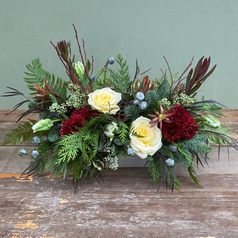 (image for) Concordia Holiday Flower Bouquet